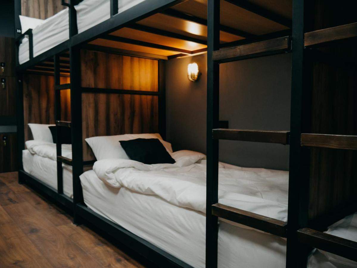 The Maze Hostel Tirana Bagian luar foto